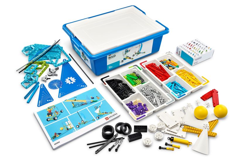 The box, bricks and pieces included with LEGO Education BricQ Motion Prime